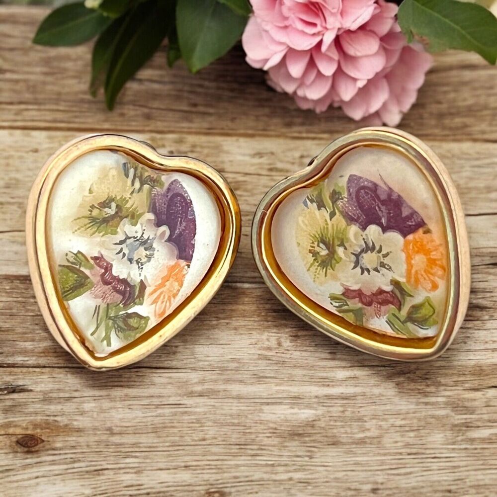 Vintage 1970s Heart Earrings Painted Floral Gold Tone Pierced - 9C